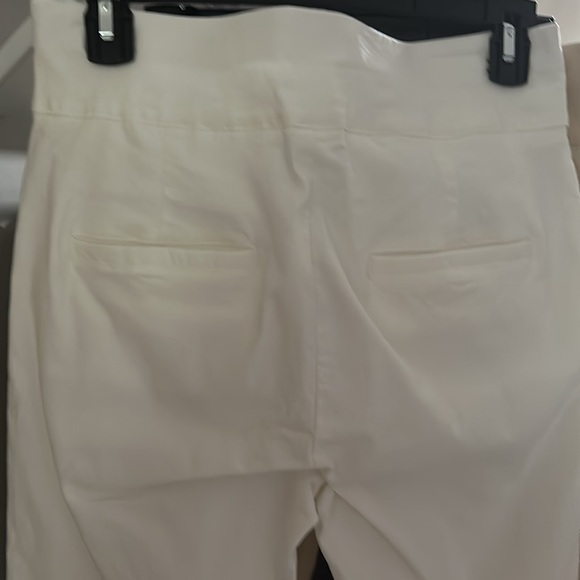 HDE Pull On Capri Pants for Women with Pockets Elastic Waist Cropped Pants - Picture 7 of 9